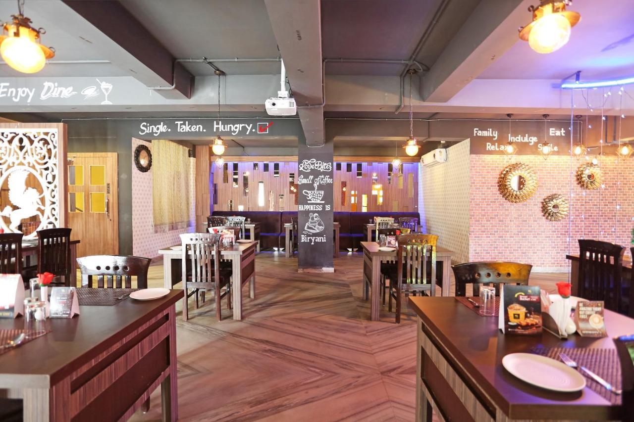 בובנשוואר Hotel Richi Regency מראה חיצוני תמונה
